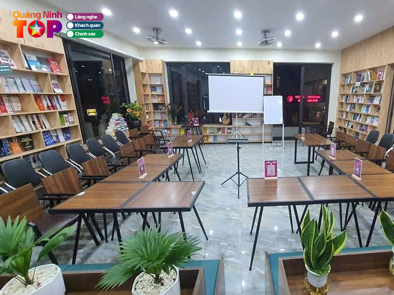 Dong-tay-cafe-sach-ha-long-quangninhtoplist