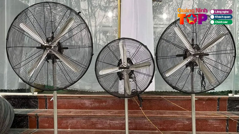 Top-5-cua-hang-ban-quat-cong-nghiep-tai-quang-ninh-chinh-hang-quangninhtoplist