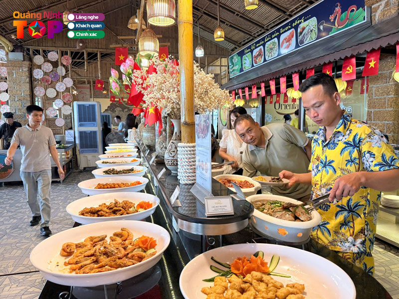 Nha-hang-sen-a-dong-quangninhtoplist