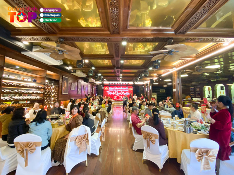 Nha-hang-am-thuc-lang-chai-ha-long1-quangninhtoplist
