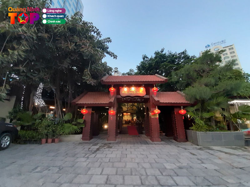 Nha-hang-am-thuc-lang-chai-ha-long4-quangninhtoplist