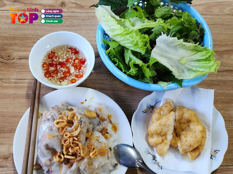 Banh-cuon-cha-muc-minh-son-quangninhtoplist
