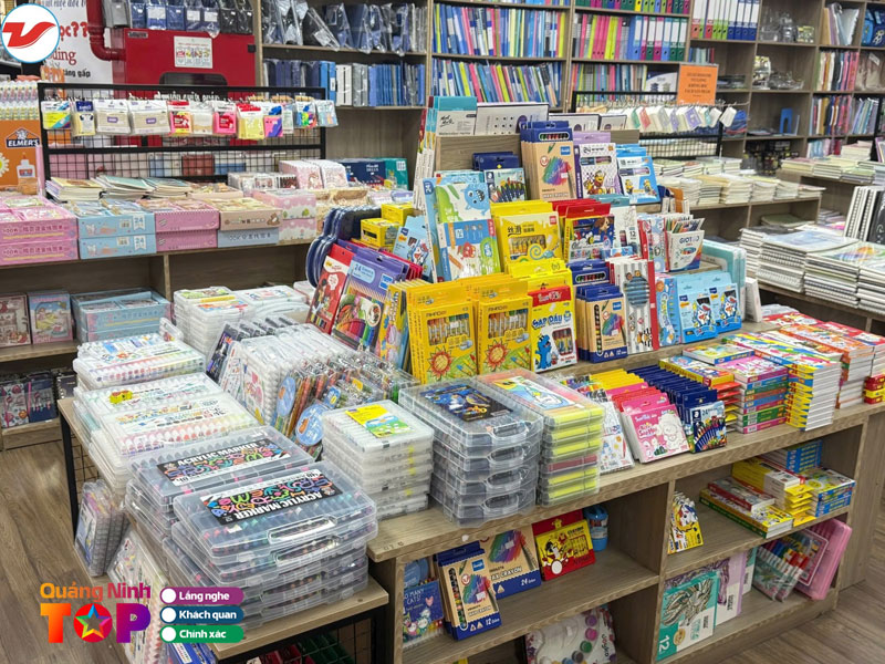 Tan-Viet-Bookstore-Quangninhtoplist